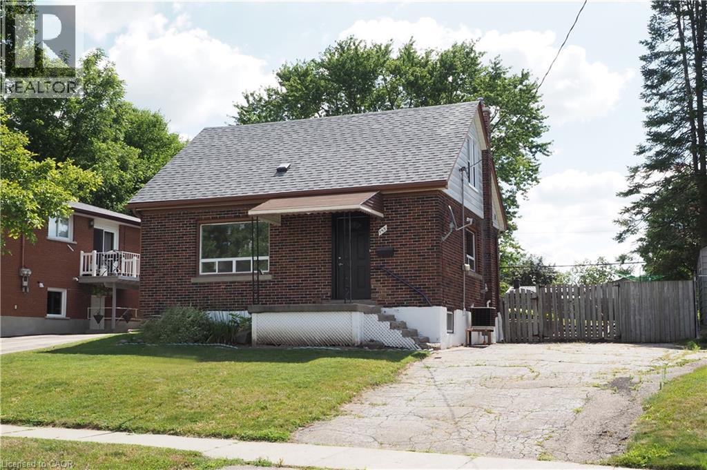 Photo 42 of 195 Sixth Avenue, Kitchener ON