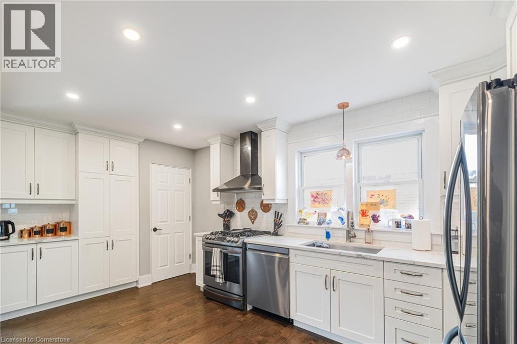 Photo 5 of 1057 Clare Avenue, Cambridge ON