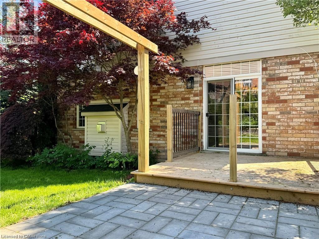 Photo 14 of 153 Sims Estate Drive Unit 1, Kitchener ON