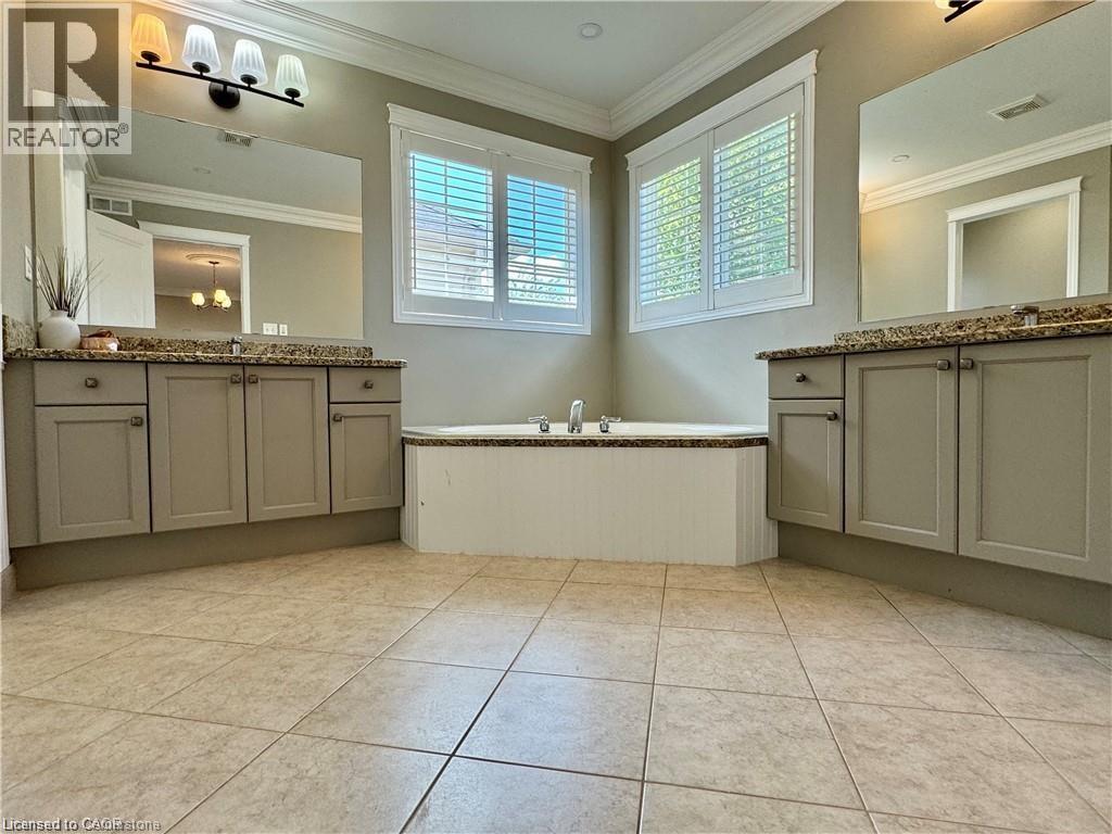 Photo 15 of 153 Sims Estate Drive Unit 1, Kitchener ON
