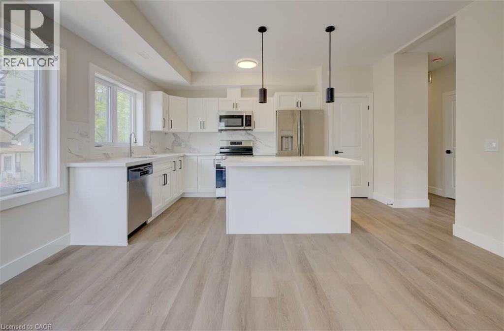 Photo 13 of 17 Peter Street Unit 4, Kitchener ON