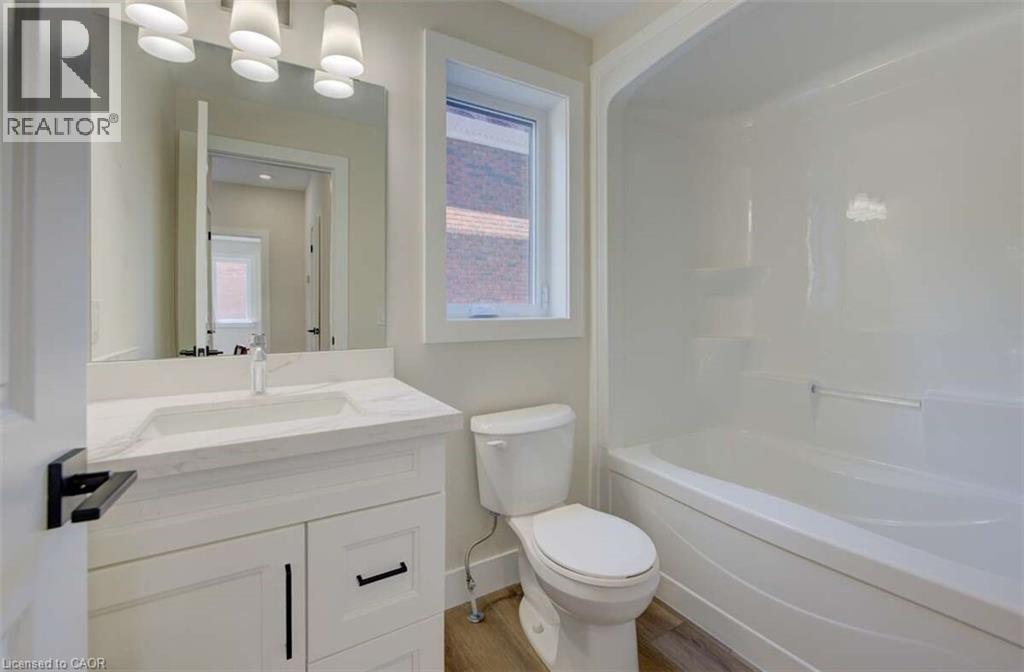 Photo 4 of 17 Peter Street Unit 4, Kitchener ON
