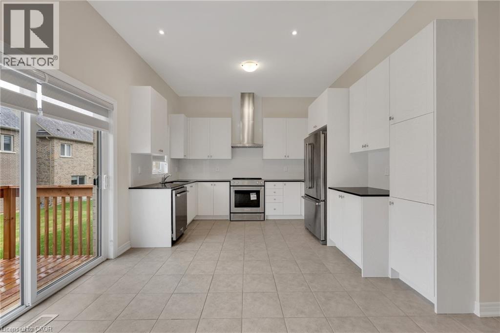 Photo 24 of 3936 Leonardo Street, Burlington ON