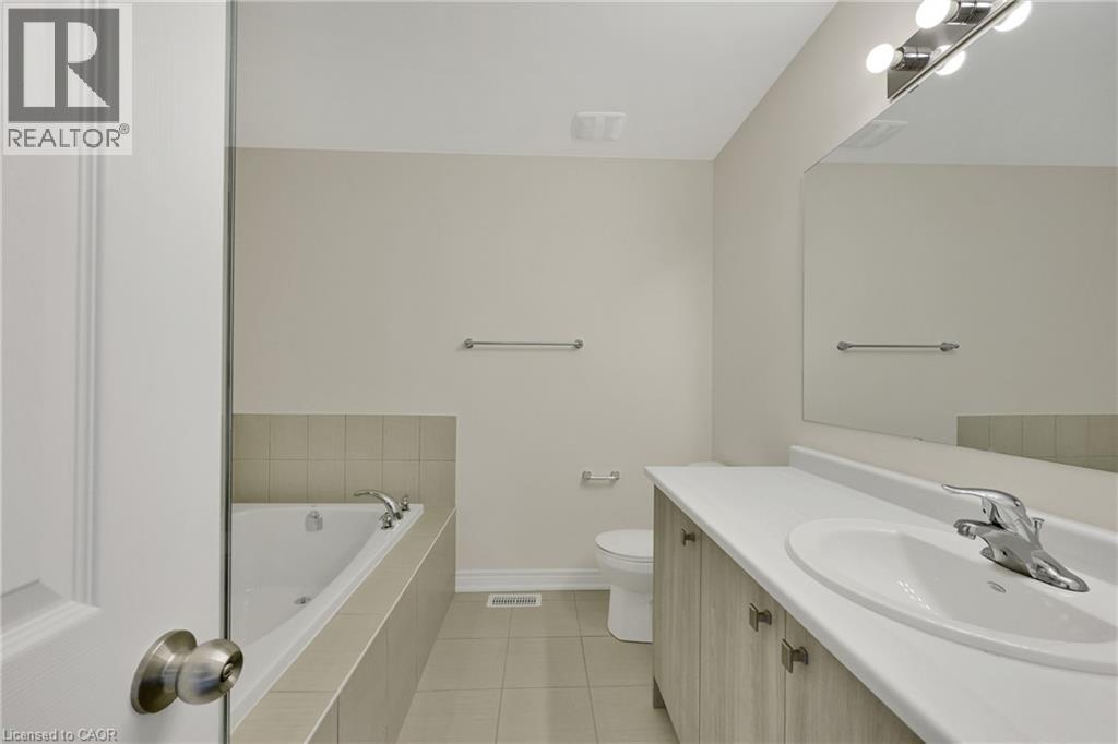 Photo 46 of 3936 Leonardo Street, Burlington ON