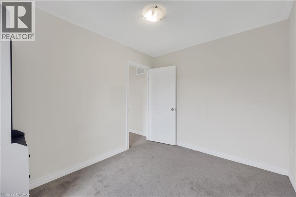 Photo 37 of 3936 Leonardo Street, Burlington ON