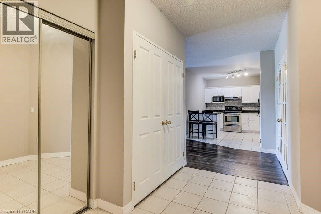 Photo 3 of 255 Keats Way Unit 607, Waterloo ON