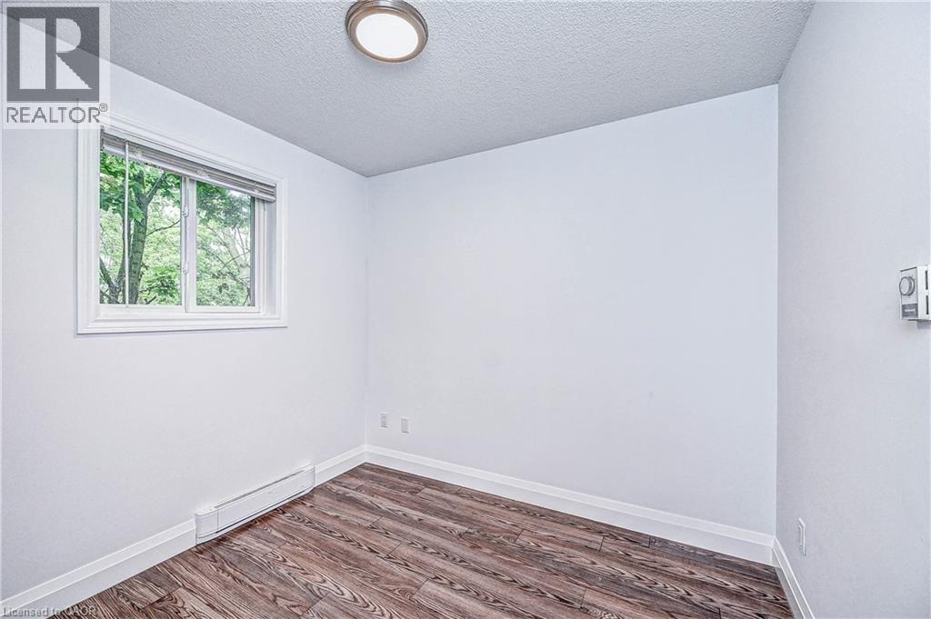 Photo 5 of 119 Cedar Street S Unit 15, Kitchener ON
