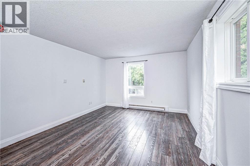 Photo 3 of 119 Cedar Street S Unit 15, Kitchener ON