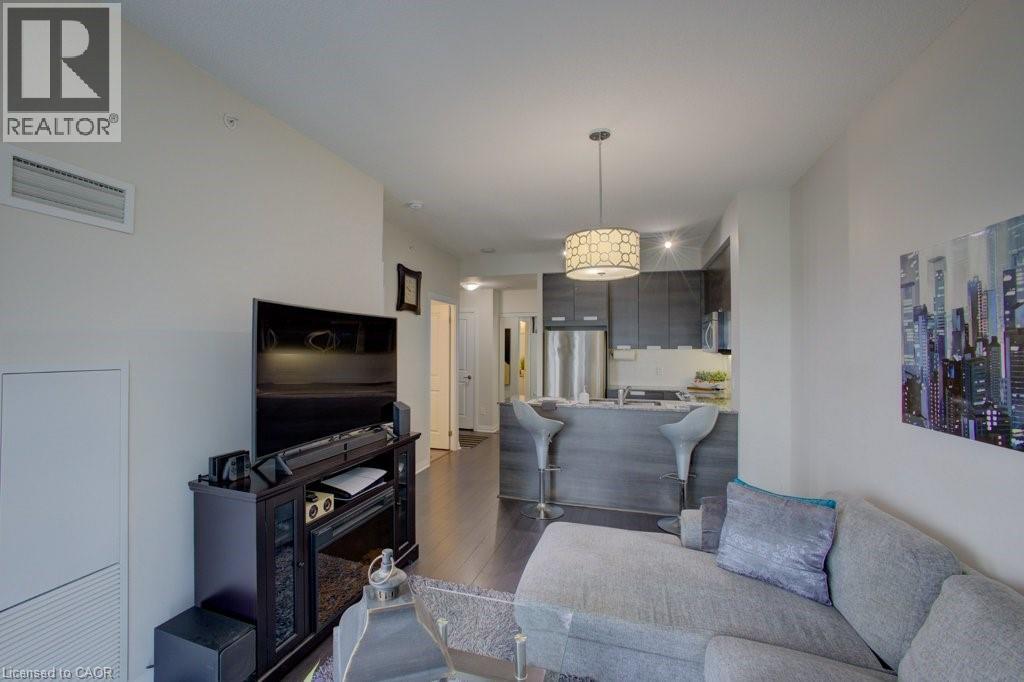 Photo 4 of 75 Eglinton Avenue W Unit 1601, Mississauga ON