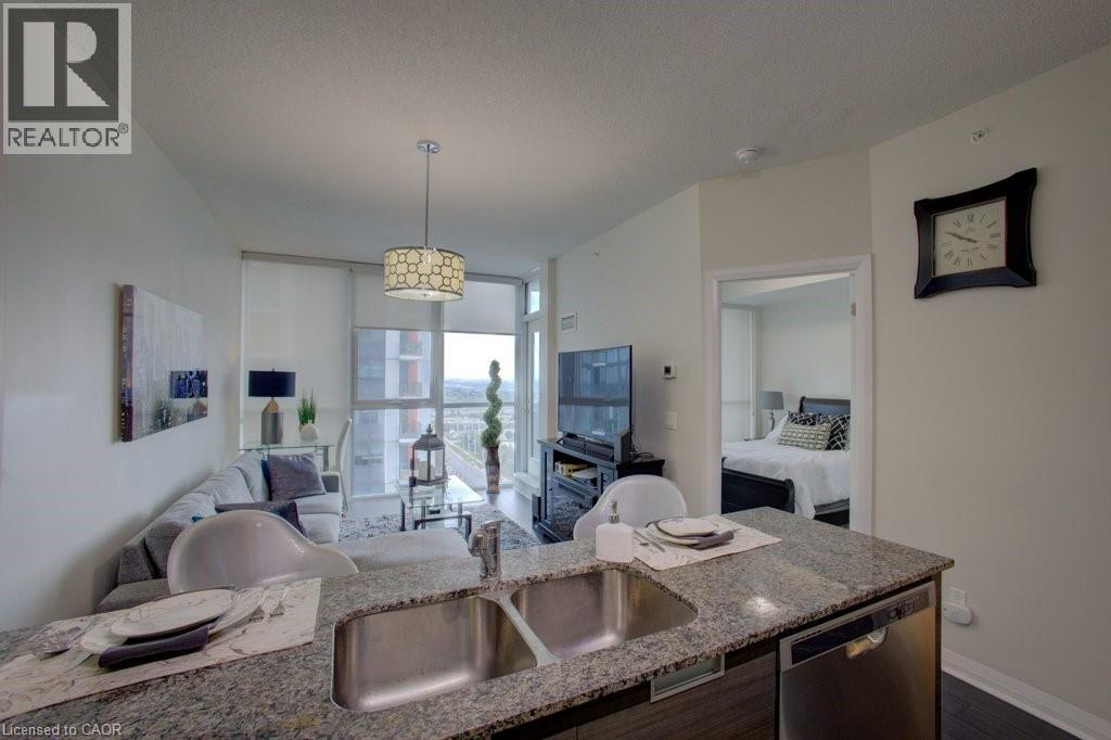 Photo 26 of 75 Eglinton Avenue W Unit 1601, Mississauga ON
