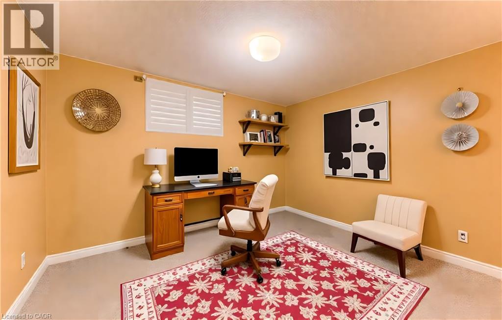 Photo 8 of 2 Morningview Place, Kitchener ON