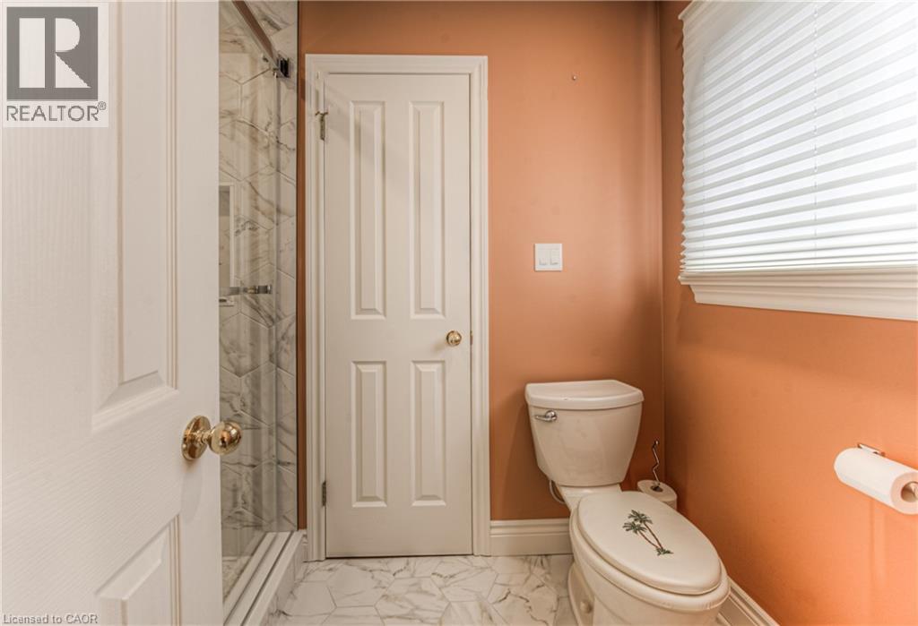 Photo 37 of 2 Morningview Place, Kitchener ON