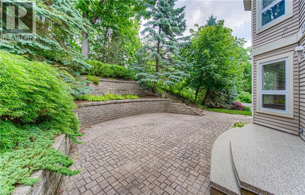 Photo 42 of 2 Morningview Place, Kitchener ON