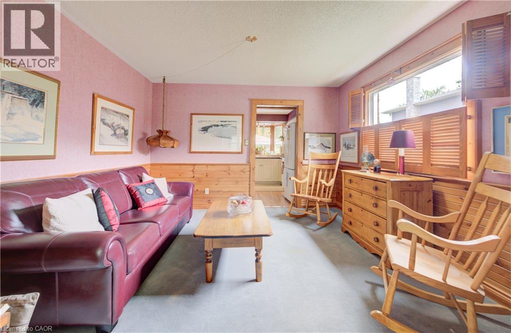 Photo 18 of 457 Stillmeadow Circle, Waterloo ON