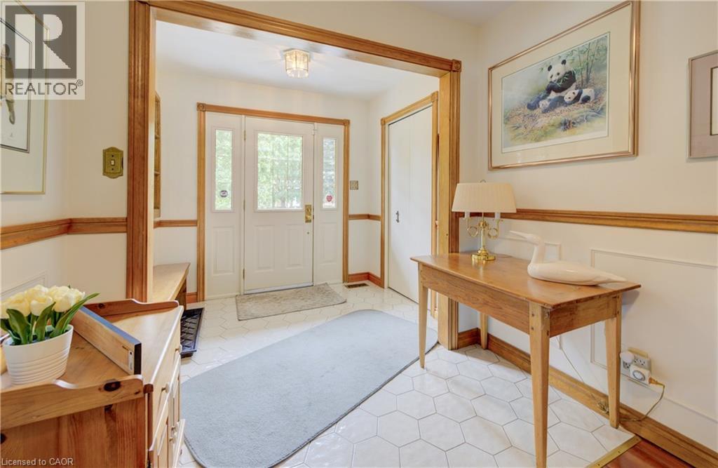 Photo 14 of 457 Stillmeadow Circle, Waterloo ON