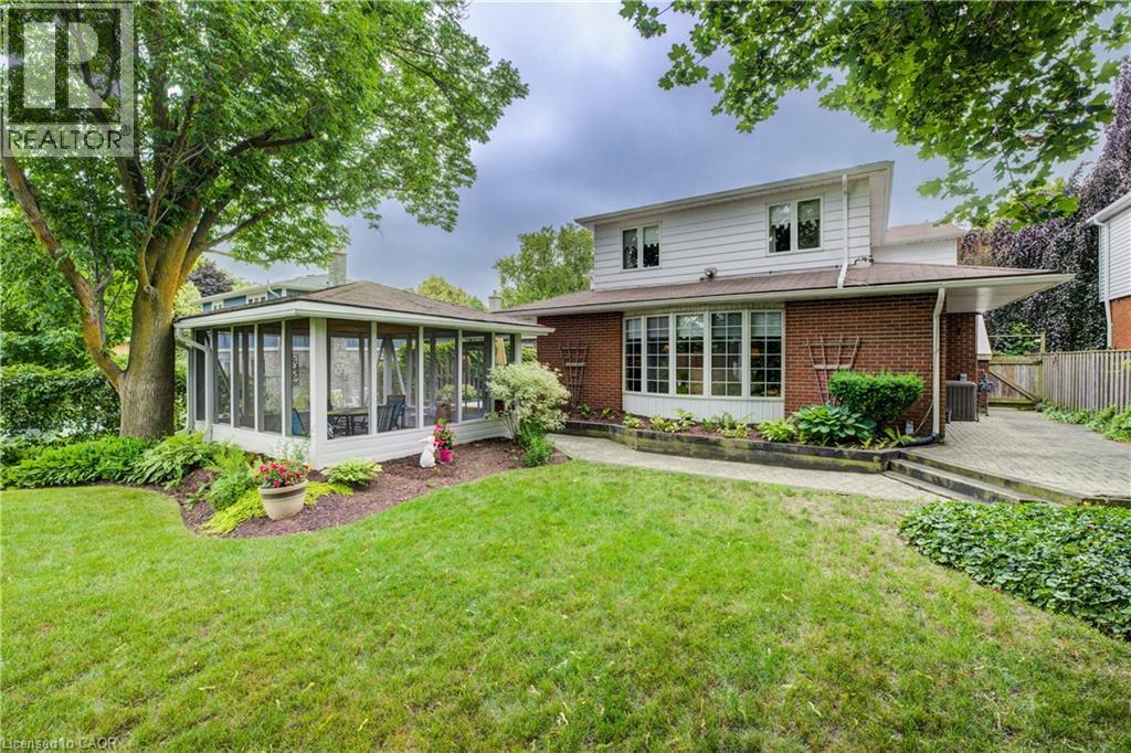 Photo 37 of 457 Stillmeadow Circle, Waterloo ON