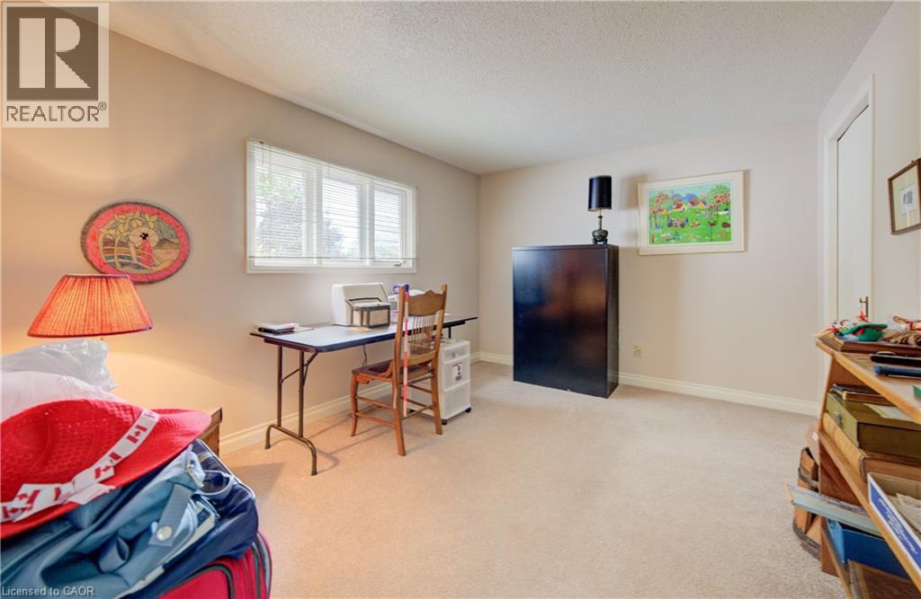 Photo 7 of 457 Stillmeadow Circle, Waterloo ON