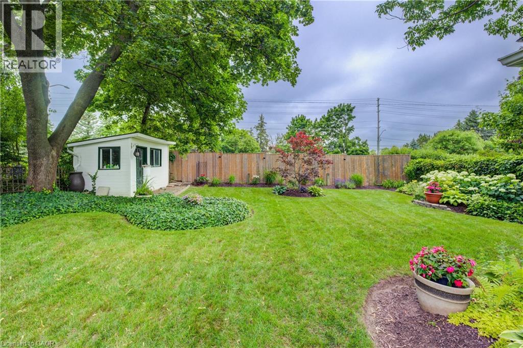 Photo 19 of 457 Stillmeadow Circle, Waterloo ON