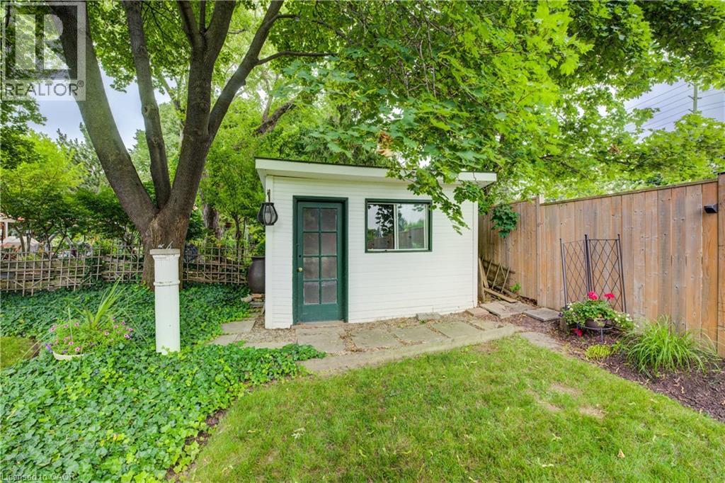 Photo 9 of 457 Stillmeadow Circle, Waterloo ON