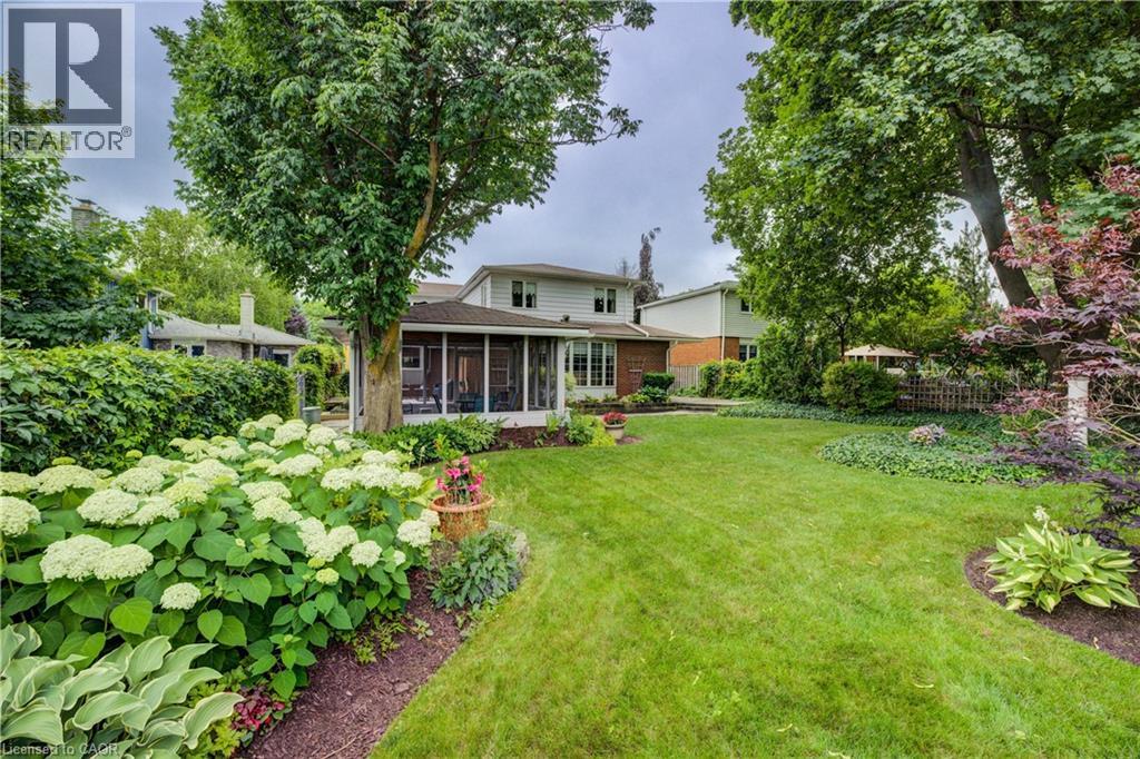 Photo 27 of 457 Stillmeadow Circle, Waterloo ON