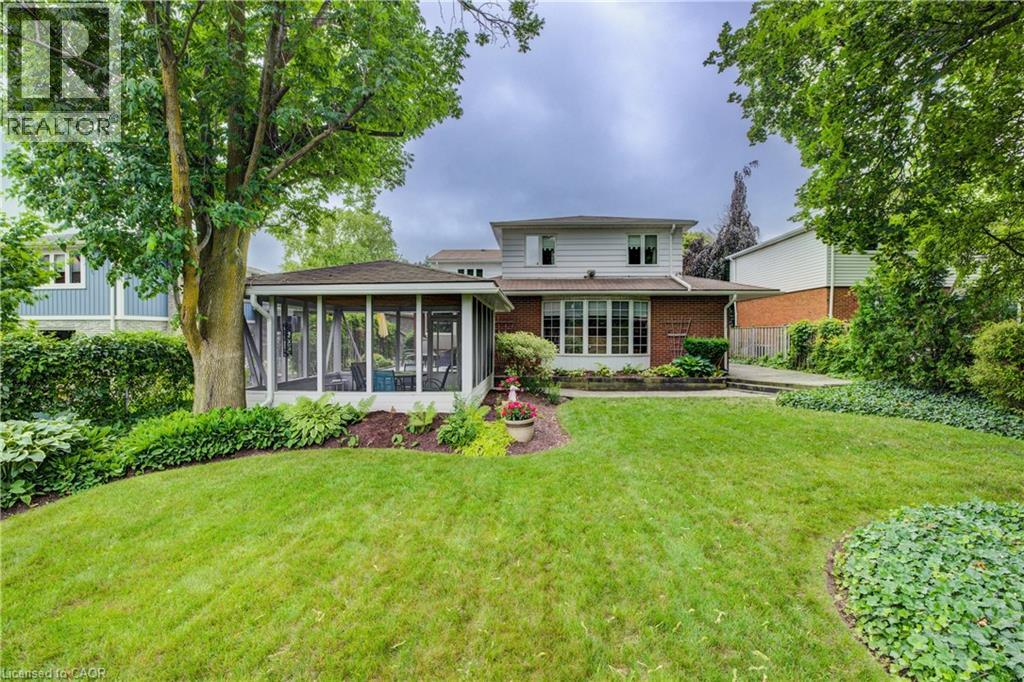 Photo 24 of 457 Stillmeadow Circle, Waterloo ON