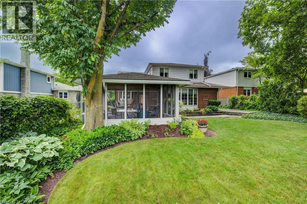 Photo 10 of 457 Stillmeadow Circle, Waterloo ON