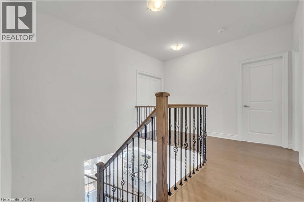 Photo 11 of 273 Forest Creek Drive, Kitchener ON