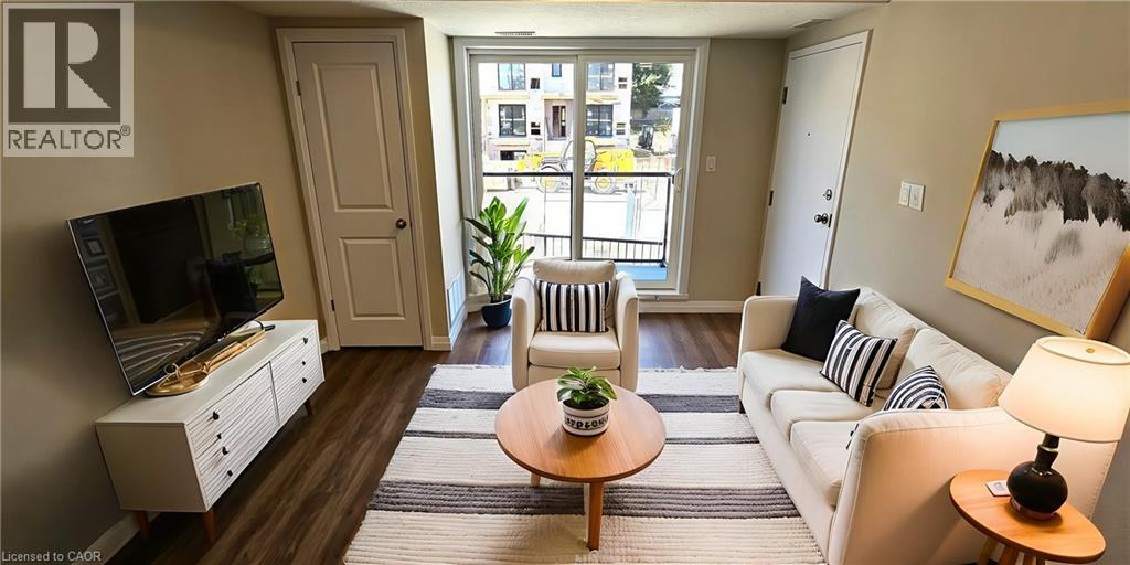 Photo 7 of 410 Northfield Drive W Unit E 18, Waterloo ON