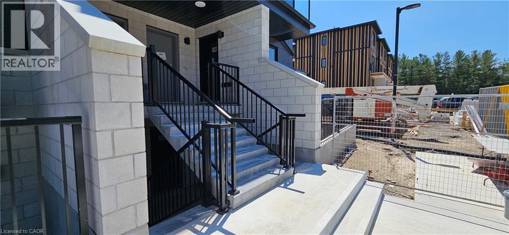Photo 6 of 410 Northfield Drive W Unit E 18, Waterloo ON