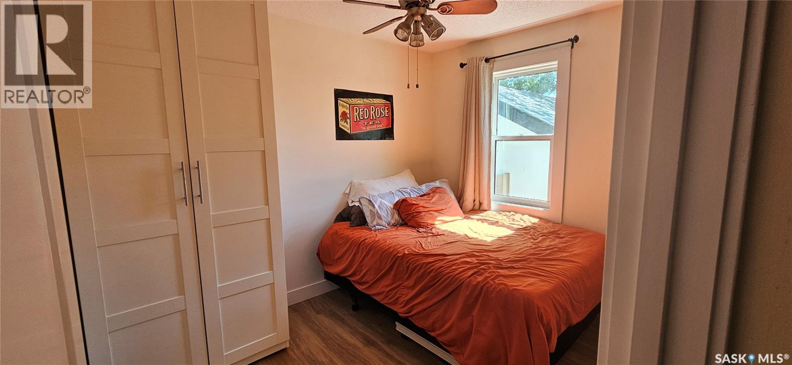 Single Family House Bungalow for Sale in  Sidney STREET E Swift Current 