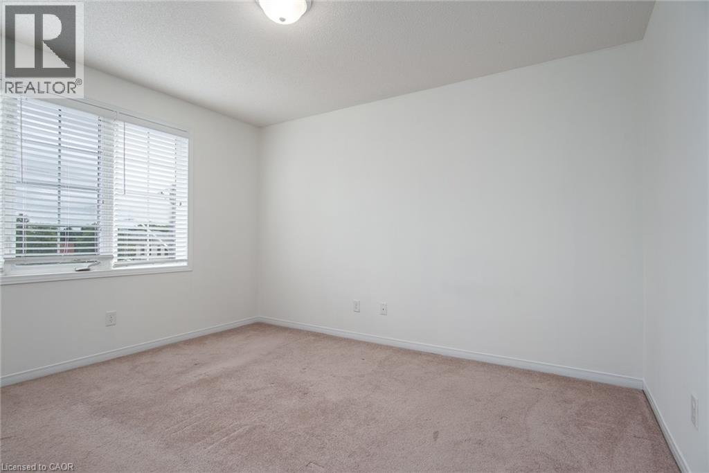 Photo 7 of 950 Highland Drive W Unit 32, Kitchener ON