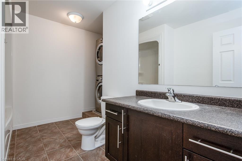 Photo 8 of 950 Highland Drive W Unit 32, Kitchener ON