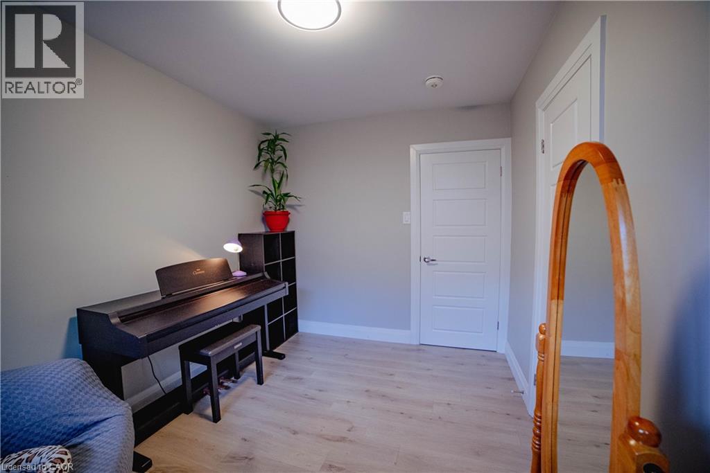 Photo 27 of 192 Glen Road Unit Upper, Kitchener ON