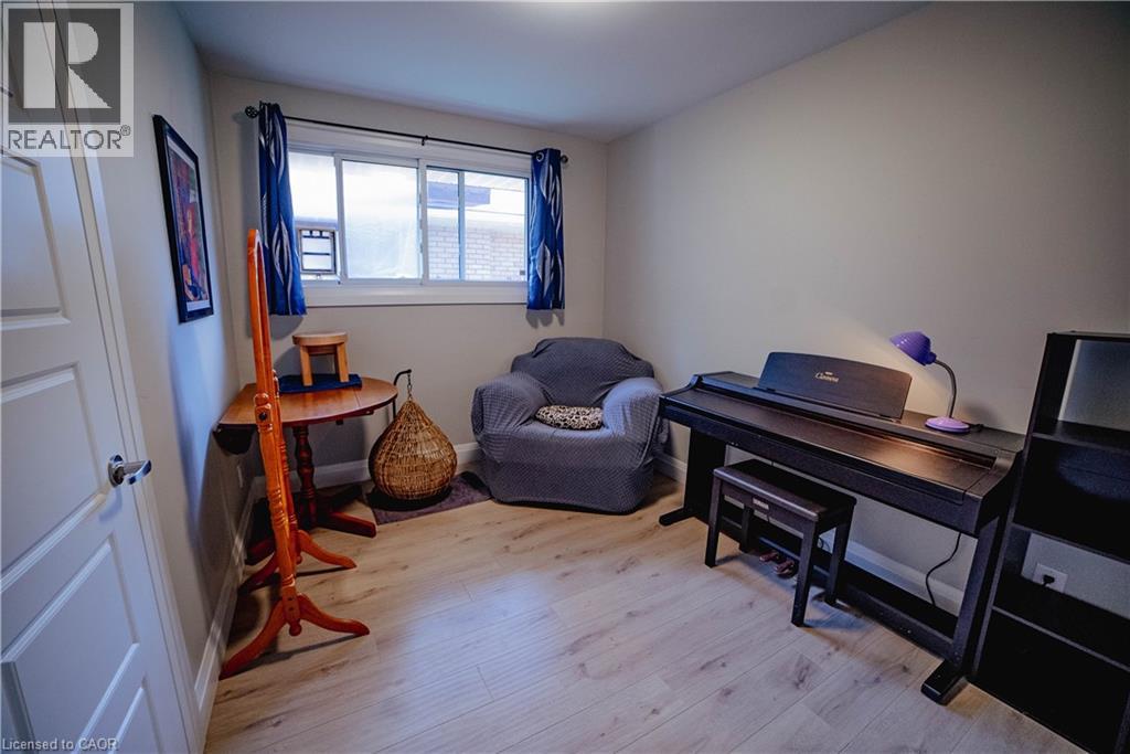 Photo 21 of 192 Glen Road Unit Upper, Kitchener ON