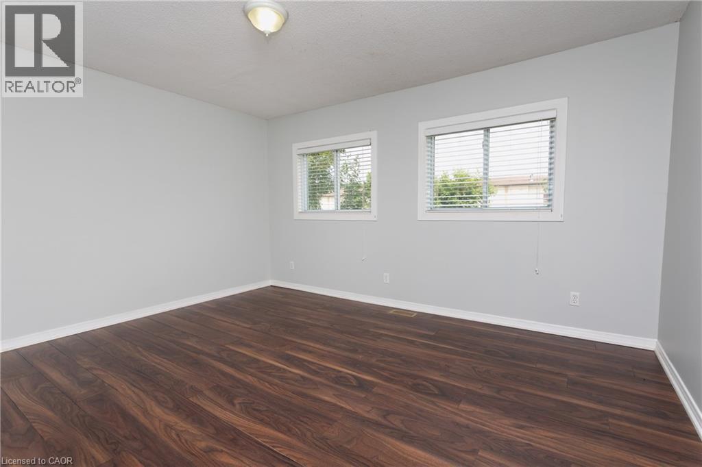 Photo 13 of 211 Veronica Drive Unit 10, Kitchener ON