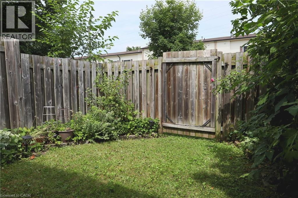 Photo 21 of 211 Veronica Drive Unit 10, Kitchener ON