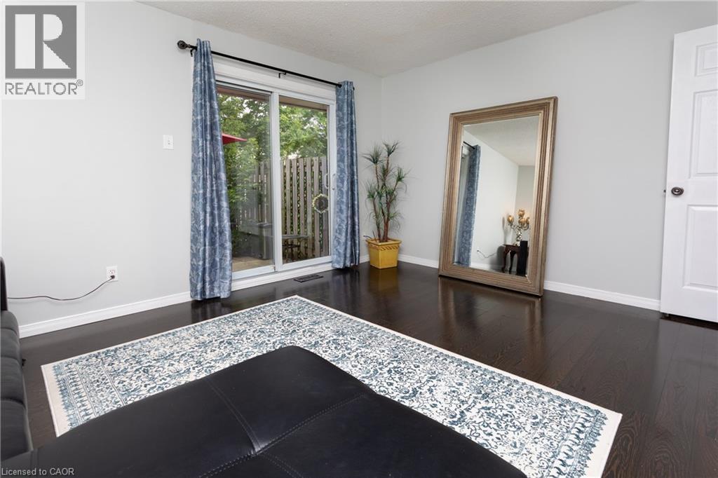 Photo 11 of 211 Veronica Drive Unit 10, Kitchener ON