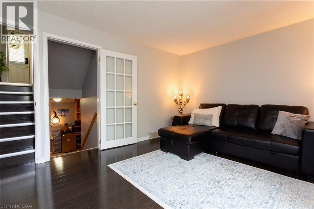 Photo 12 of 211 Veronica Drive Unit 10, Kitchener ON