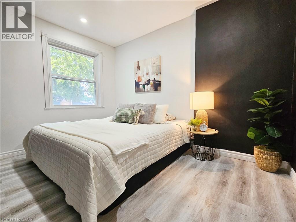 Photo 10 of 45 St Clair Avenue, Kitchener ON