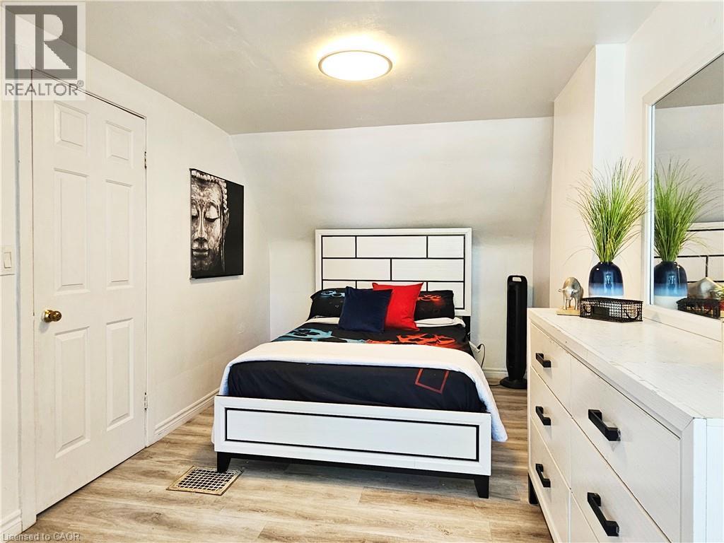 Photo 13 of 45 St Clair Avenue, Kitchener ON
