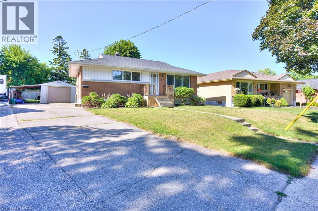 Photo 3 of 71 Broadmoor Avenue, Kitchener ON