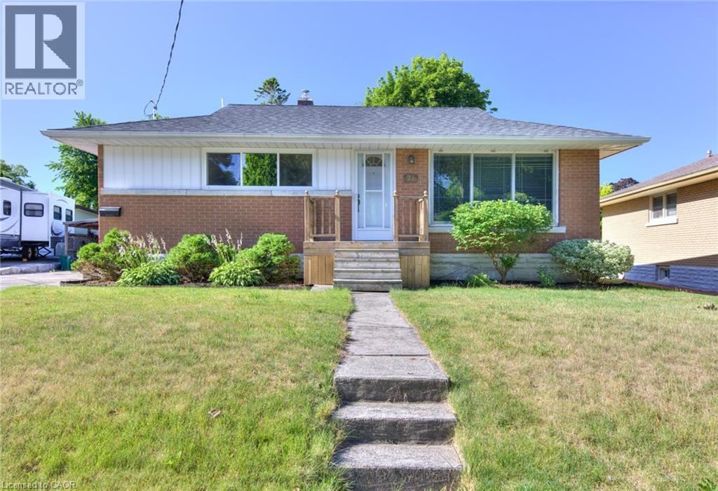 Photo 5 of 71 Broadmoor Avenue, Kitchener ON