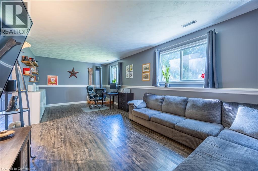 Photo 23 of 15 Davis Street, Jarvis ON