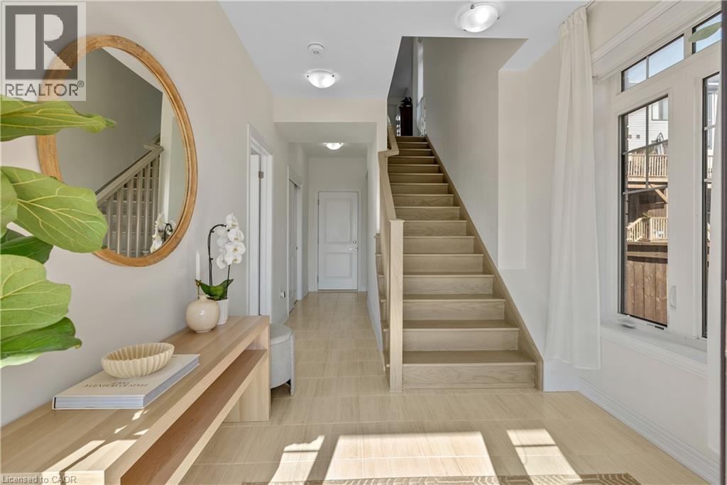 Photo 4 of 10 Birmingham Drive Unit 18, Cambridge ON