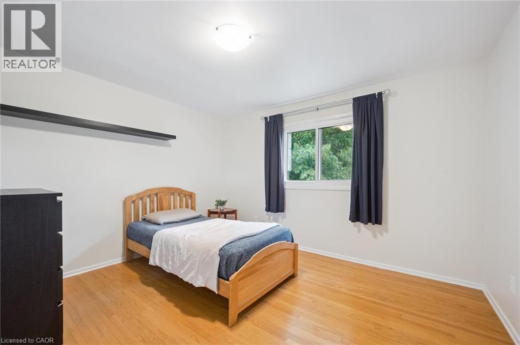Photo 11 of 358 Craigleith Drive, Waterloo ON