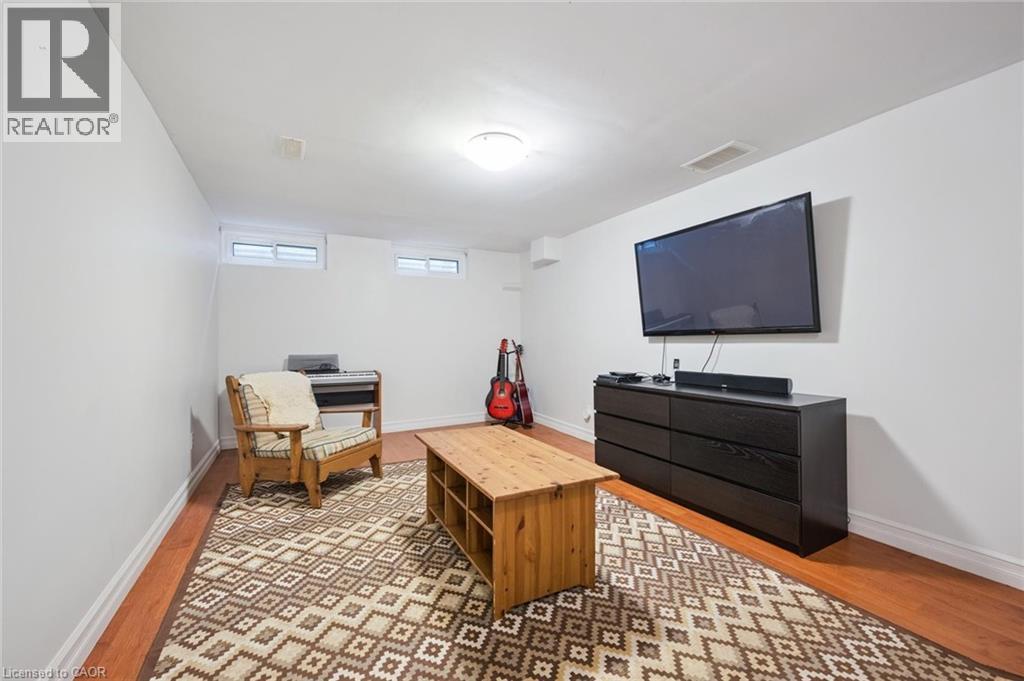 Photo 39 of 358 Craigleith Drive, Waterloo ON