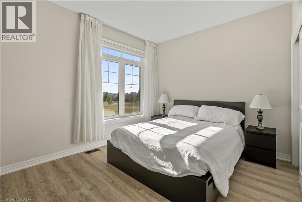 Photo 5 of 10 Birmingham Drive Unit 18, Cambridge ON