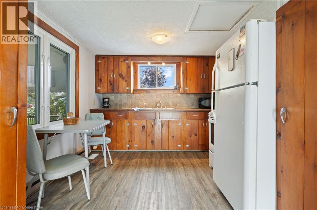 Photo 23 of 23 Rogers Ave, Long Point ON
