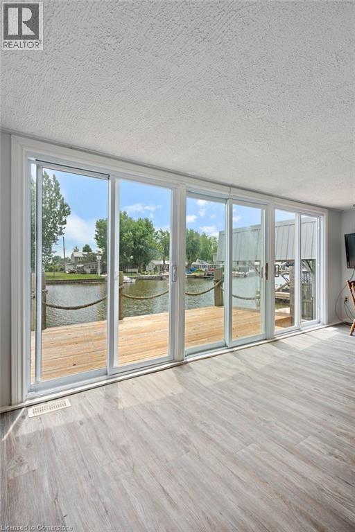 Photo 13 of 23 Rogers Ave, Long Point ON