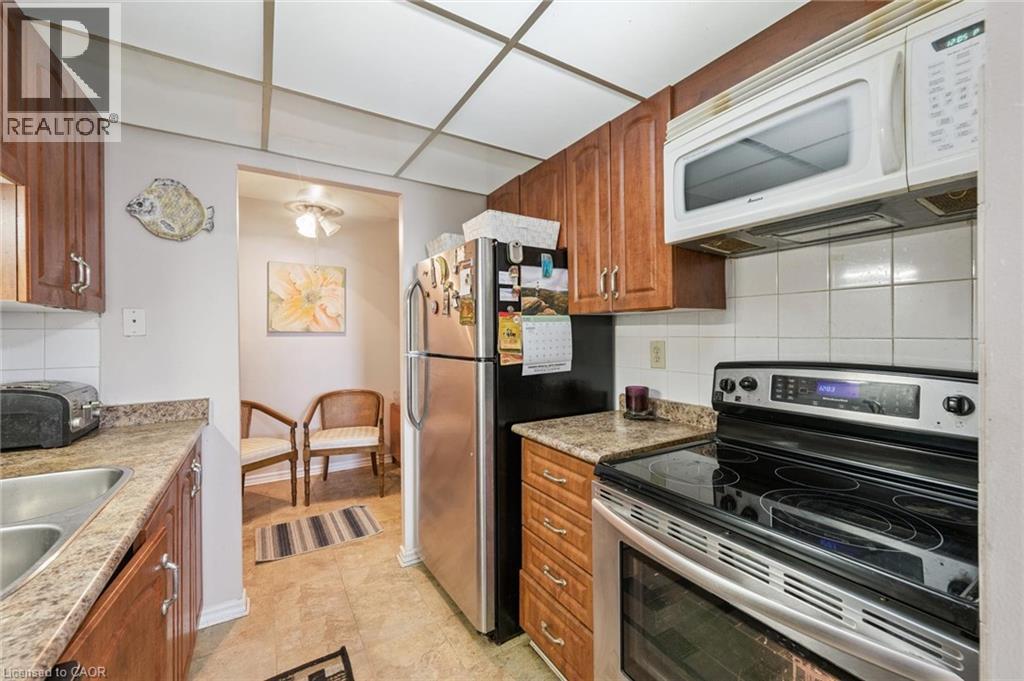 Photo 10 of 4 Lisa Street Unit 707, Brampton ON